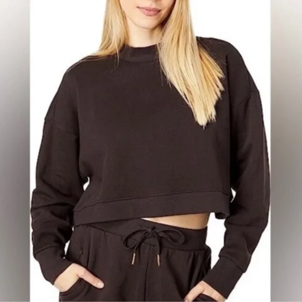 WeWoreWhat Cropped Crew Mock Neck Sweatshirt Chocolate Brown